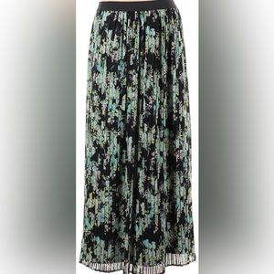LC Lauren Conrad -  Chiffon Pleated Maxi Skirt
